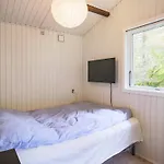 6 Person In Gilleleje-by Traum